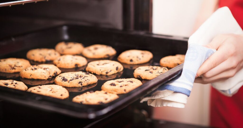 Baking Up Laughter: Puns from the Oven